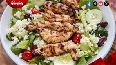 فوائد غير متوقعة لإضافة البروتين إلى السلطة