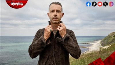 جيرمي سترونج يُجسد حياة مخترع فيسبوك في الفيلم الجديد The Social Reckoning 
