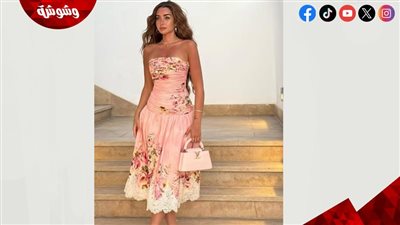 طبعات الورود تتربع على عرش الموضة.. أناقة أنثوية لا تغيب عن إطلالات النجمات