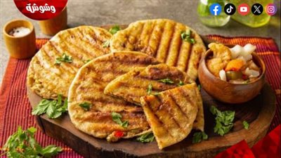 طريقة عمل حواوشي البيض بالبسطرمة في البيت بخطوات سهلة