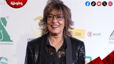 سماح أنور تتألق على السجادة الحمراء في مهرجان أسوان لأفلام المرأة