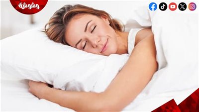 أطعمة مفاجئة تساعدك على النوم بعمق.. حلول طبيعية للأرق