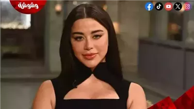 يارا السكري توثق لحظة التفاف الأطفال حولها في الشارع.. صور
