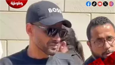 تشييع جثمان والد حمدي الميرغني في السويس.. صلاة المغرب تجمع محبيه لوداعه الأخير