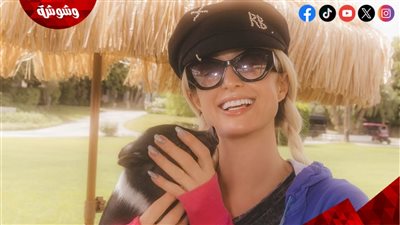 بالصور.. كيف نسقت باريس هيلتون القبعة الكلاسيكية مع الهودي الرياضي؟