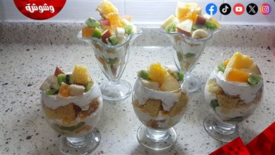 بمكونات بسيطة وخطوات سريعة.. حضري كاسات الكريمة بالفواكه لضيوف العيد