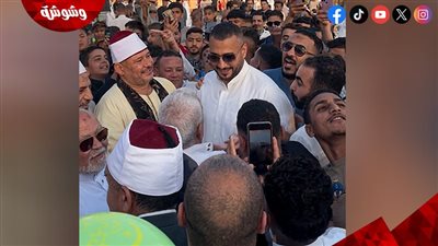 عصام السقا يحتفل بعيد الأضحى في المنيا وسط جمهوره ومحبيه 