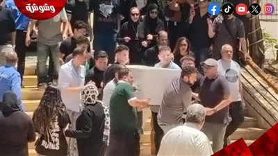 وصول جثمان الفنانة سهام جلال إلى مسجد حسن الشربتلي استعدادًا لصلاة الجنازة