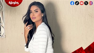 لوك صيفي ناعم.. جوري بكر تتألق بفستان أبيض ومكياج هادئ