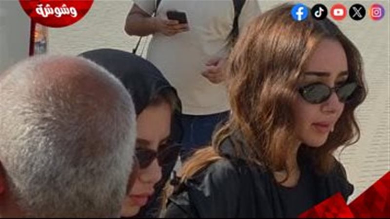 هنا الزاهد 
