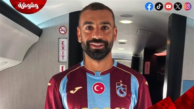 عمرو أديب عن انتقال صلاح لطرابزون سبور: 