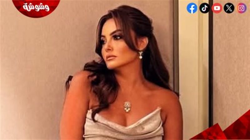 بشرى بإطلالة راقية