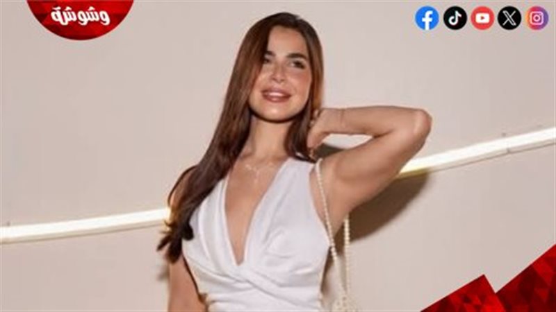 رانيا منصور بإطلالة