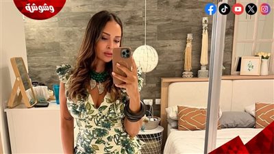 فستان بطبعات أوراق الشجر.. داليا البحيري تستعرض أناقتها الصيفية