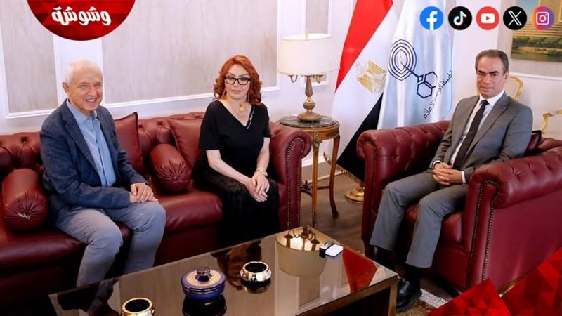 نبيلة عبيد