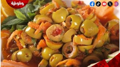 طريقة عمل الزيتون المخلل في المنزل.. خطوات بسيطة لنتيجة مضمونة وطعم مميز