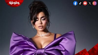 يومي خوري تتألق بإطلالة استثنائية في أحدث جلسة تصوير خلال الحمل