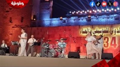 شريف منير يعيد زمن الأغاني الجميلة مع «نوستالجيا» في مهرجان القلعة