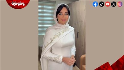 هبة مجدي تتألق بإطلالة روحانية في احتفالية المولد النبوي.. تفاصيل اللوك وسعره