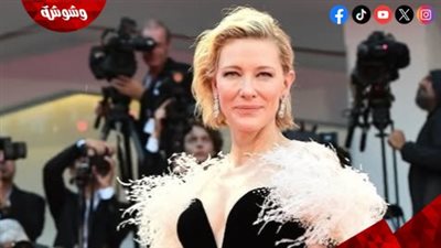 إميلي بلانت تتألق بإطلالة ساحرة في مهرجان فينيسيا السينمائي
