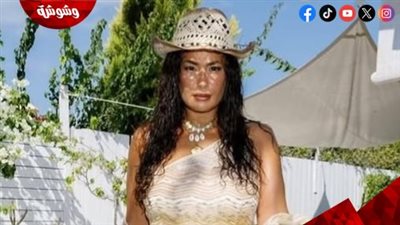 هند صبري تخطف الأنظار في أحدث جلسة تصوير.. فستان صيفي بـ88 ألف جنيه