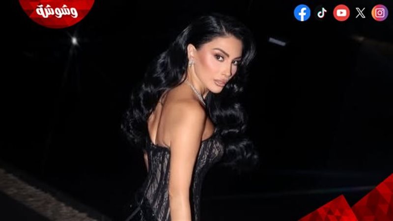 إليان خواند بإطلالة