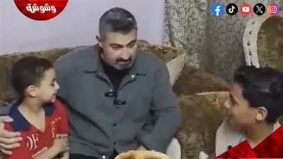  ياسر جلال يحقق أمنية الطفل زياد ويزوره في منزله 