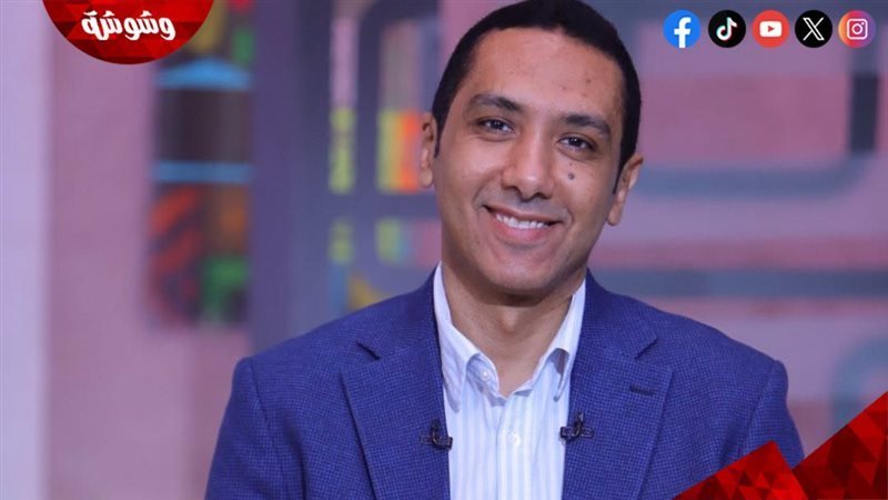 الكاتب الصحفي محمد